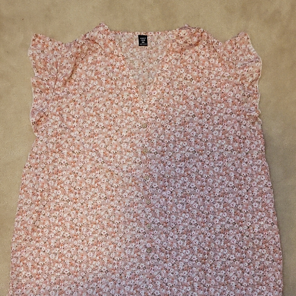 🤑⬇️SHEIN Pink Floral Ruffle V-neck Blouse